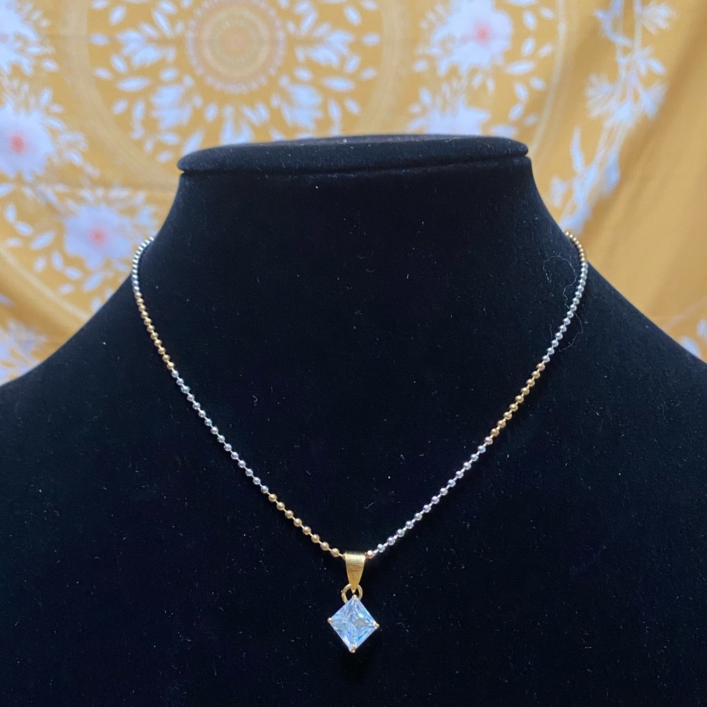 Two tone faux diamond necklace ☺️